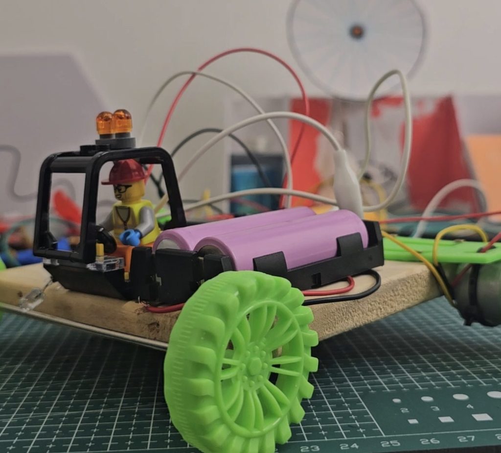 Why Maker Classes Are the Best Way to Build STEM Skills for&nbsp;Kids