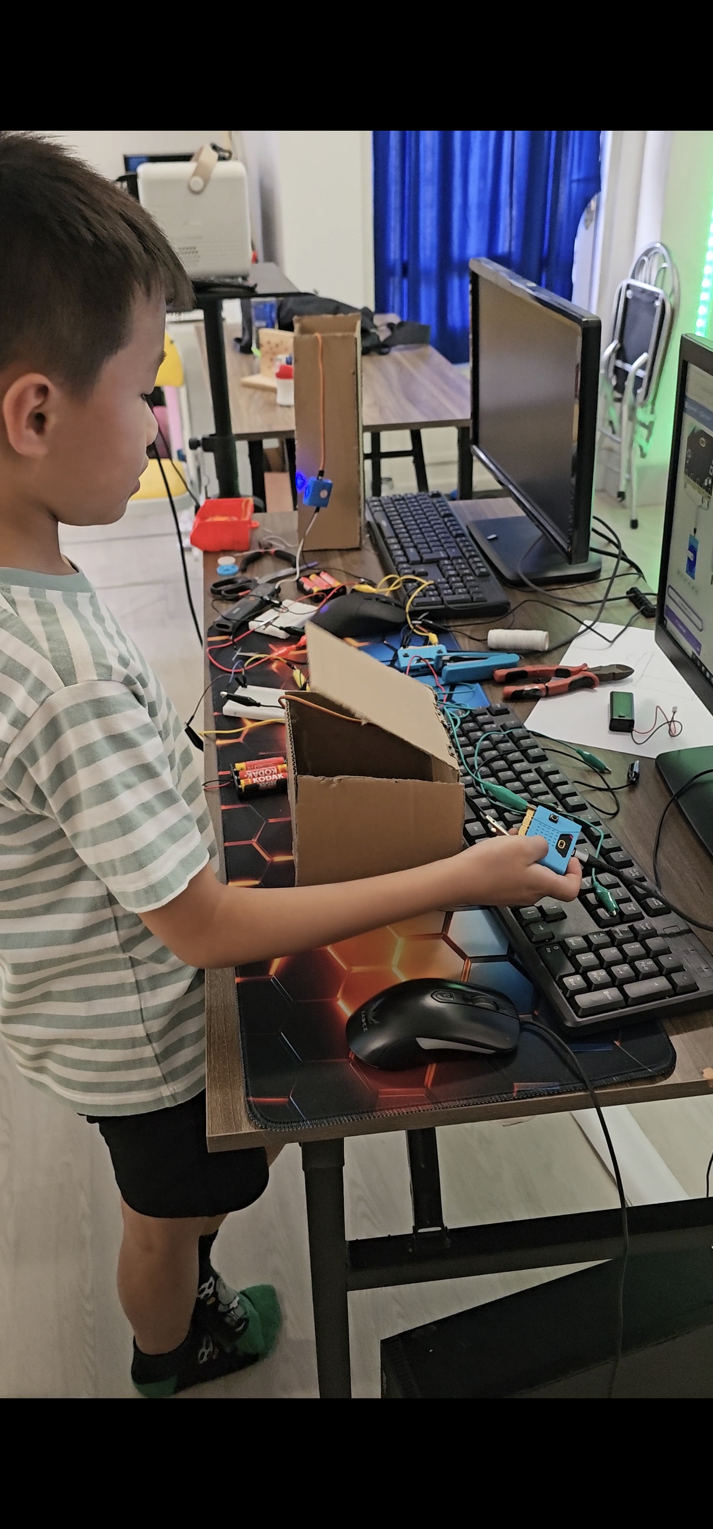 Servos & Moving Parts